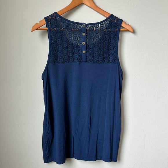 BANANA REPUBLIC FACTORY navy blue tank with macrame detail size M - Picture 6 of 6